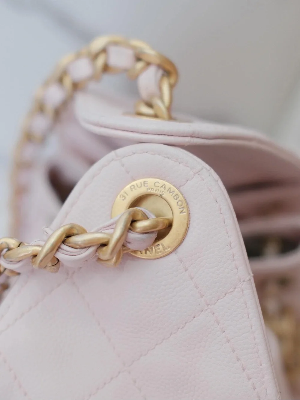 C25 Chanel Hobo Small Light Pink Bag